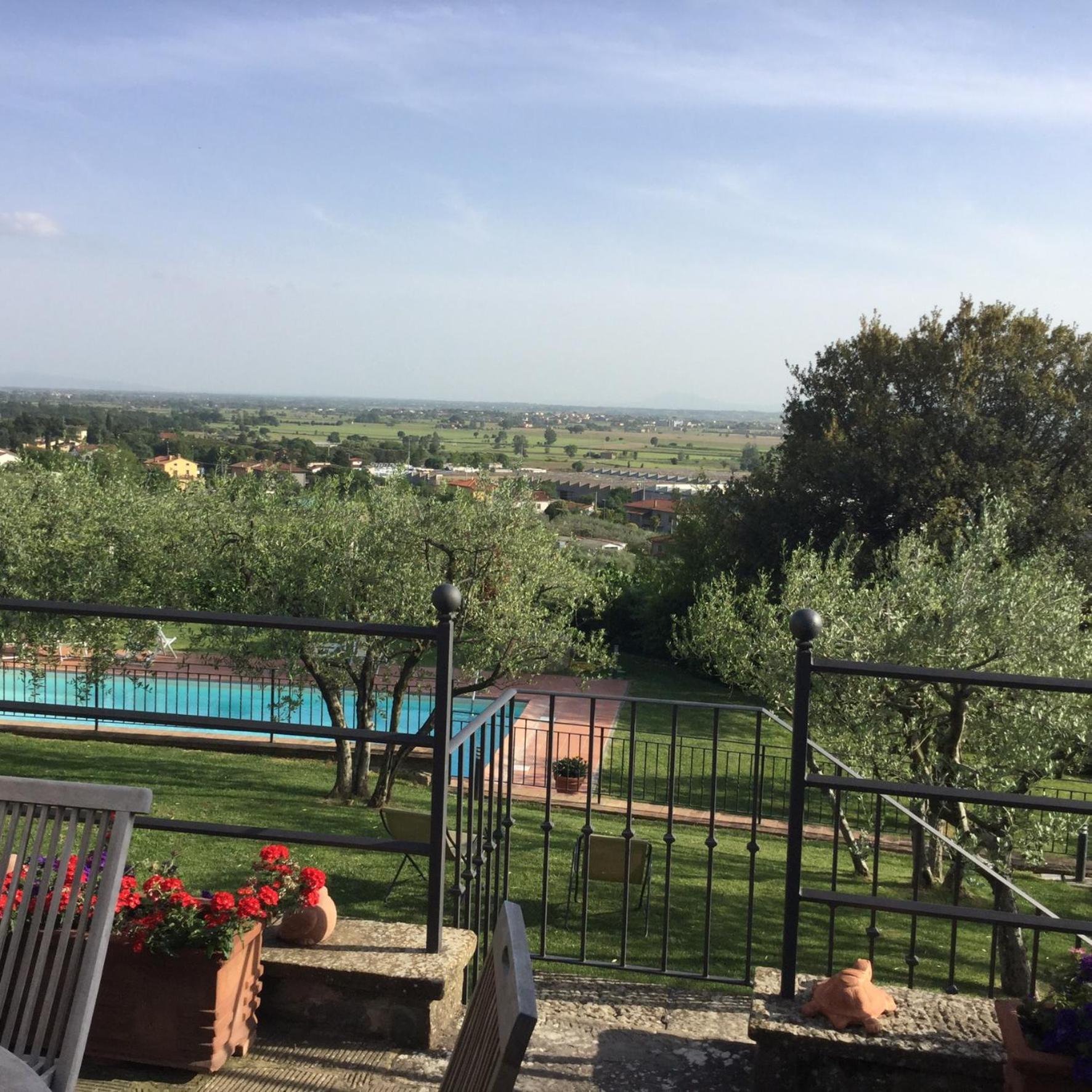 Agriturismo Borgo Tra Gli Olivi Castiglion Fiorentino Eksteriør bilde
